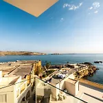 Seaside Serenity At 2br In San Pawl Il-bahar Apartment *