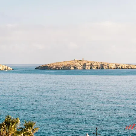 Seaside Serenity, Cruise-like Comfort *