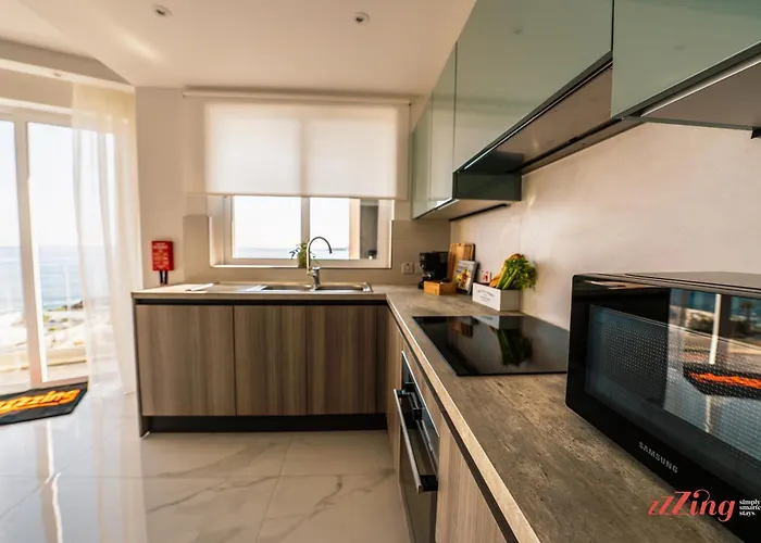 Seaside Serenity, Cruise-like Comfort Appartamento St. Paul's Bay